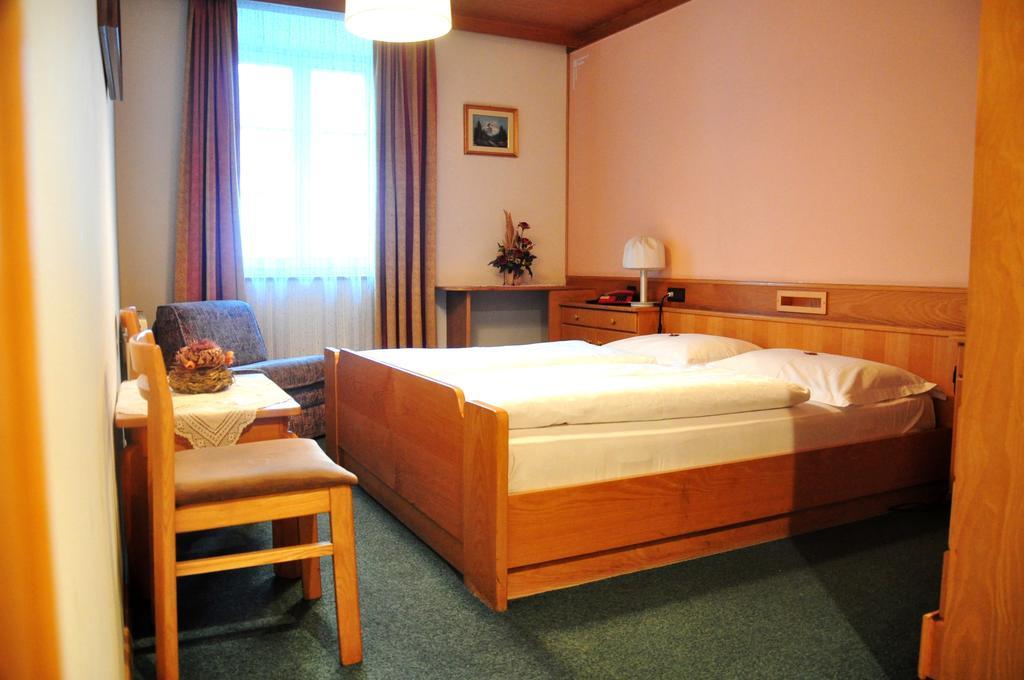 Hotel Grauer Baer Bressanone Værelse billede